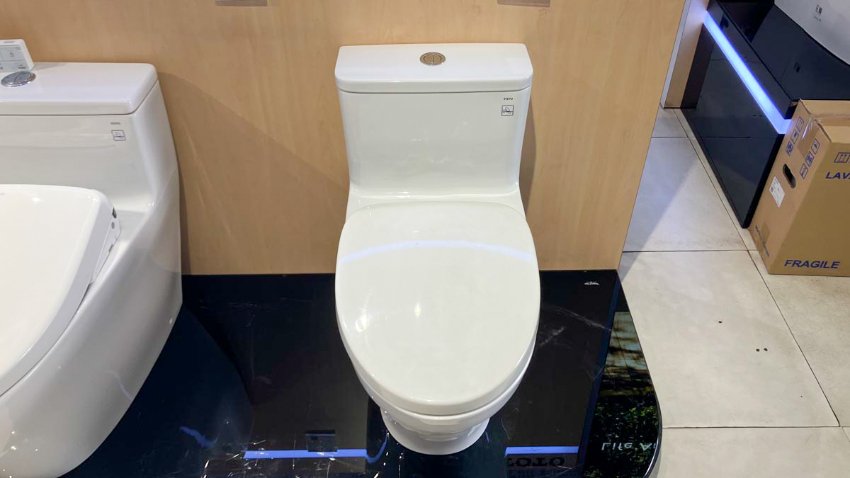 Bồn cầu 1 khối TOTO MS857DT3 nắp đóng êm TC385VS