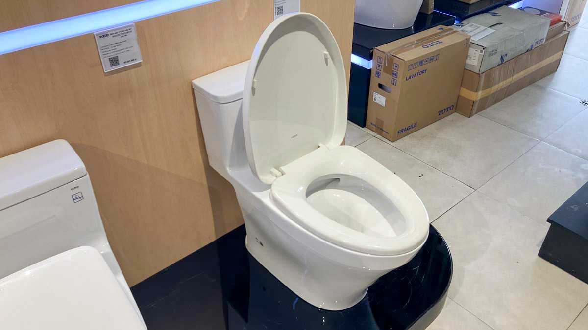 Bồn cầu 1 khối TOTO MS857DT3 nắp đóng êm TC385VS