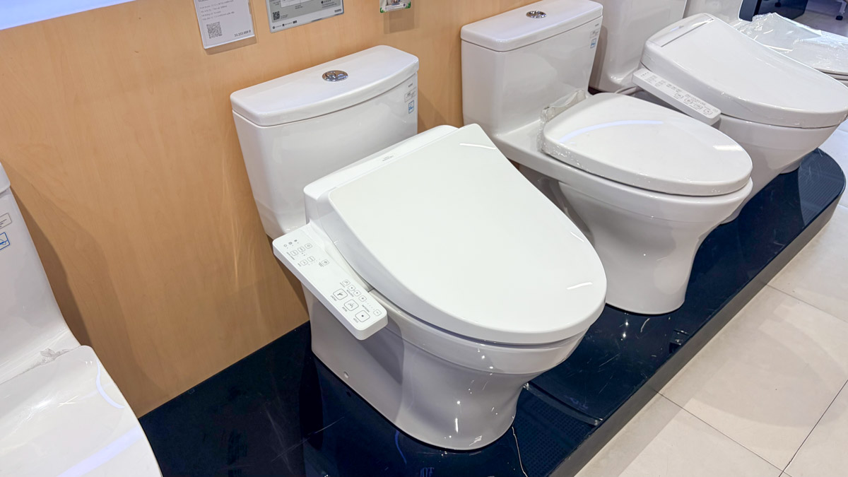 Bồn cầu 1 khối TOTO MS885CDW26 nắp rửa điện tử WASHLET S1 TCF23661GAA giấu dây