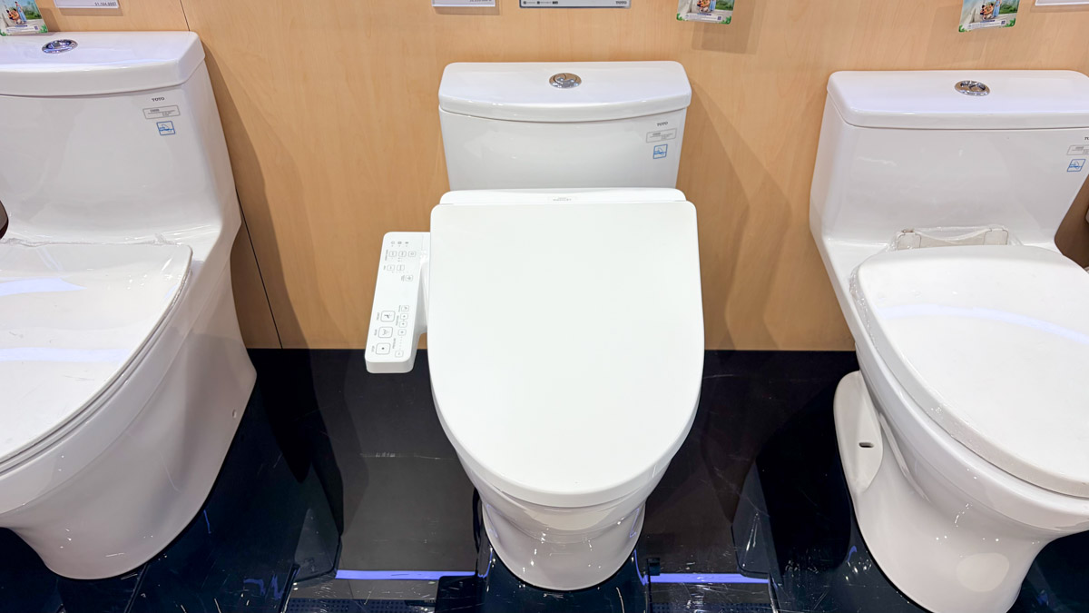 Bồn cầu 1 khối TOTO MS885CDW26 nắp rửa điện tử WASHLET S1 TCF23661GAA giấu dây