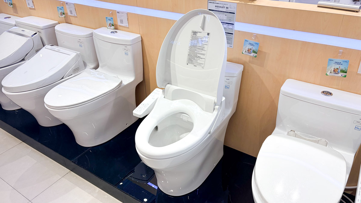 Bồn cầu 1 khối TOTO MS885CDW26 nắp rửa điện tử WASHLET S1 TCF23661GAA giấu dây