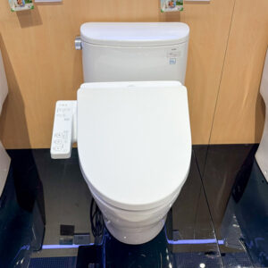 Bồn cầu 1 khối TOTO MS887CRW26 nắp rửa điện tử WASHLET S1 TCF23661GAA giấu dây