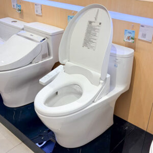 Bồn cầu 1 khối TOTO MS887CRW26 nắp rửa điện tử WASHLET S1 TCF23661GAA giấu dây
