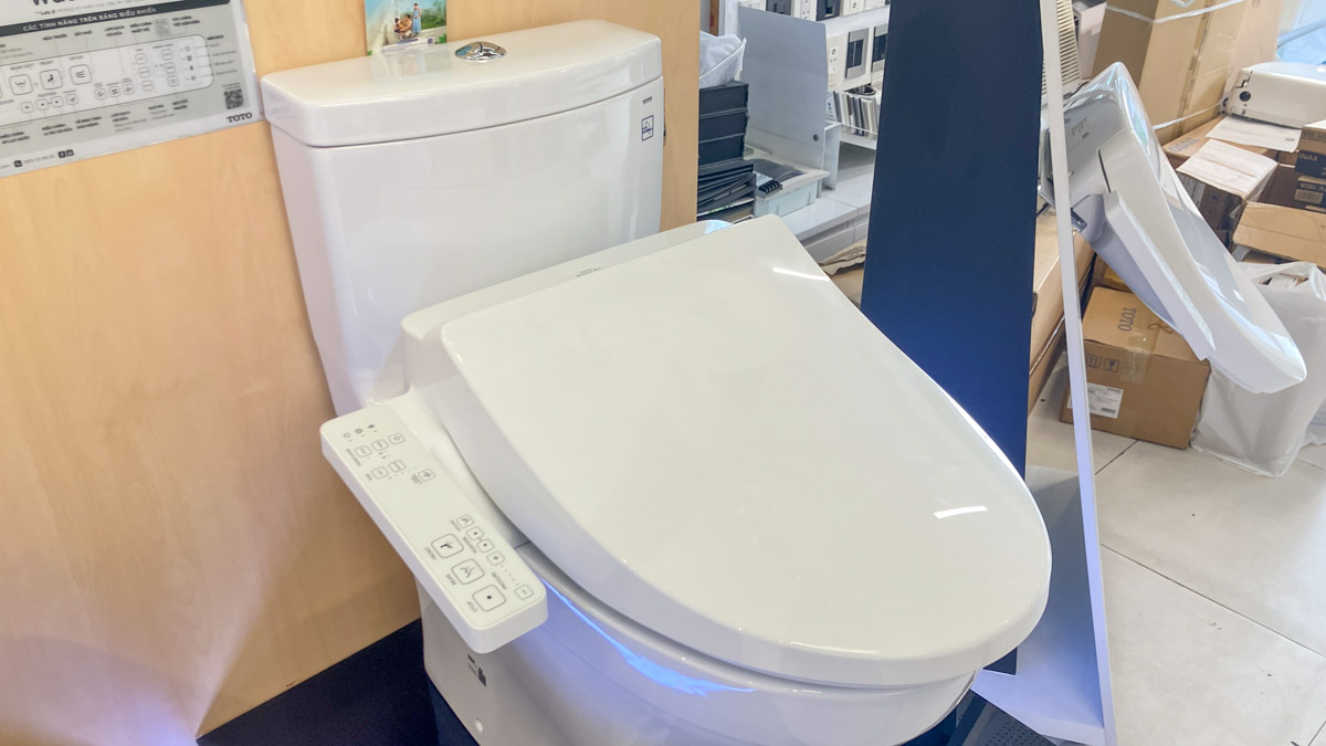 Bồn cầu 1 khối TOTO MS889CDRW26 nắp rửa điện tử WASHLET S1 TCF23661GAA giấu dây
