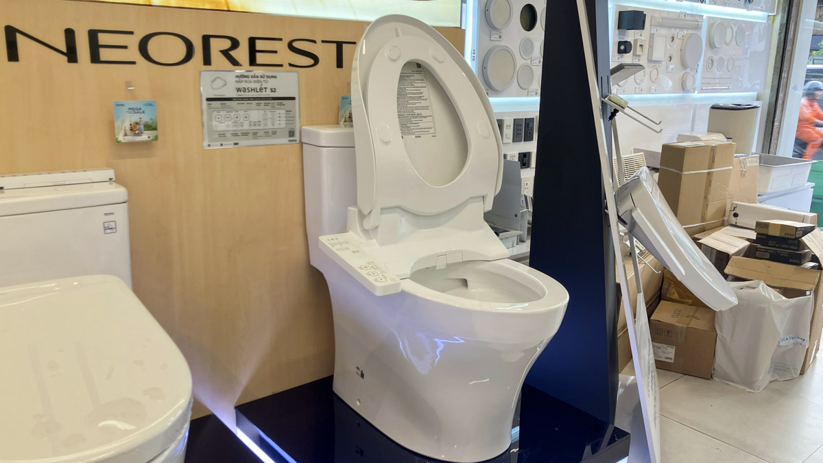 Bồn cầu 1 khối TOTO MS889CDRW26 nắp rửa điện tử WASHLET S1 TCF23661GAA giấu dây