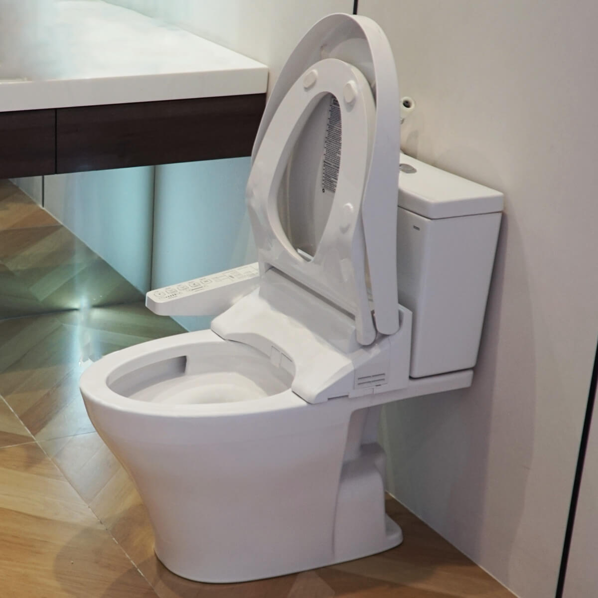 Bồn cầu 2 khối TOTO CS326DW16 nắp rửa điện tử WASHLET C2 TCF23410AAA