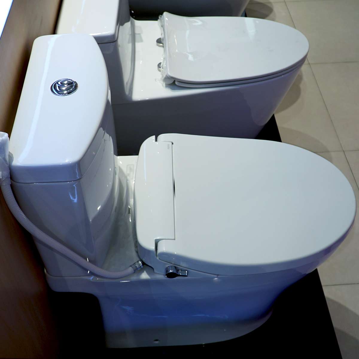 Bồn cầu 2 khối TOTO CS769DRT2 nắp đóng êm TC393VS