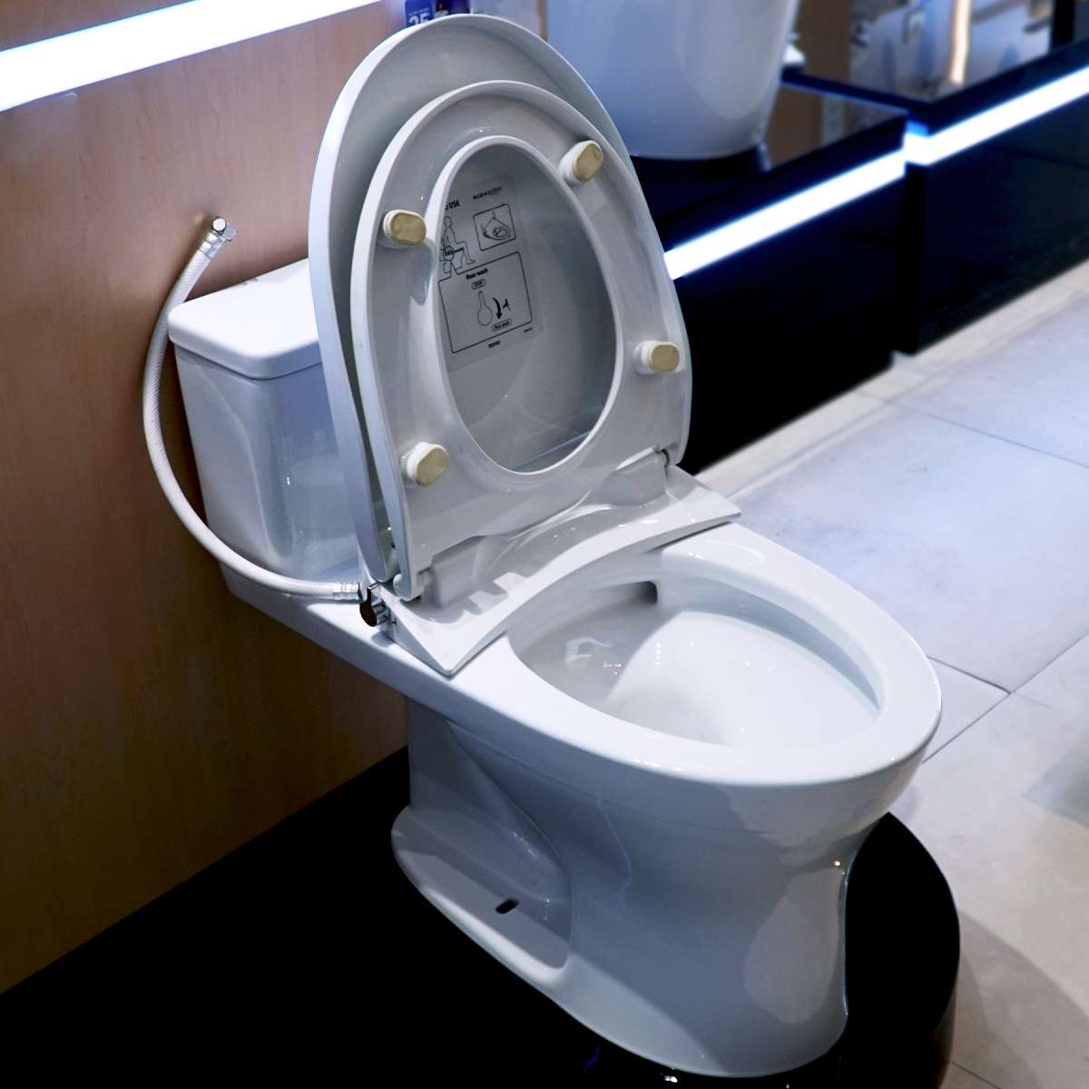 Bồn cầu 1 khối TOTO MS855DE2 nắp rửa cơ ECOWASHER TCW07S